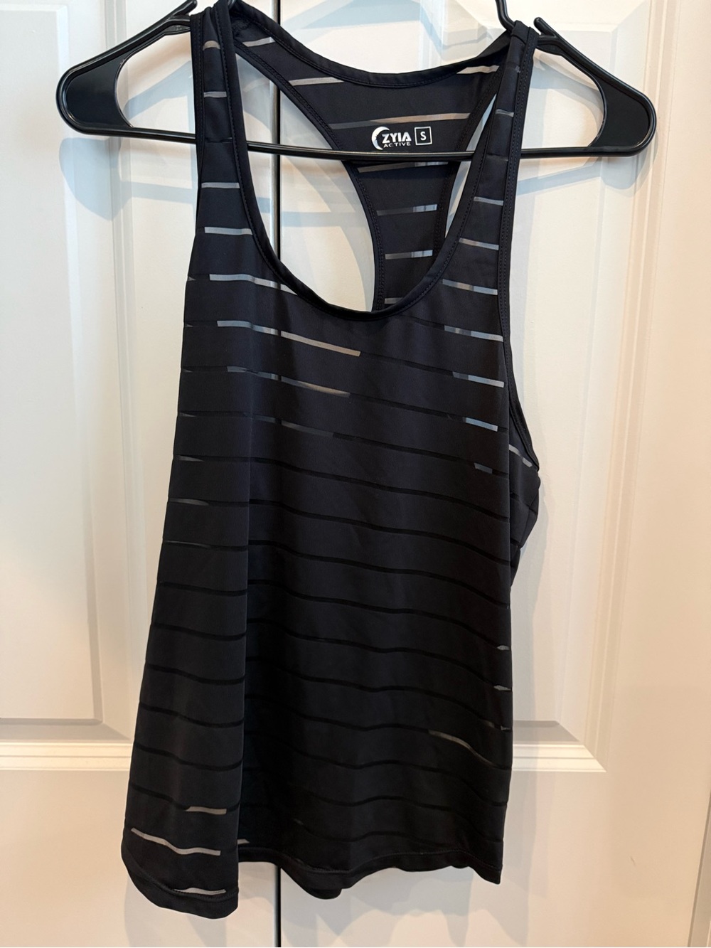 Zyia Active sheer stripes Women's Black Sleeveless Workout Tank